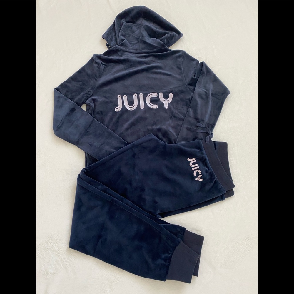JUICY COUTURE